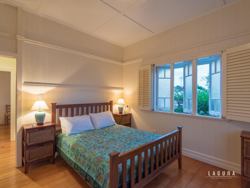 16 Laburnum Crescent, Noosaville QLD 4566