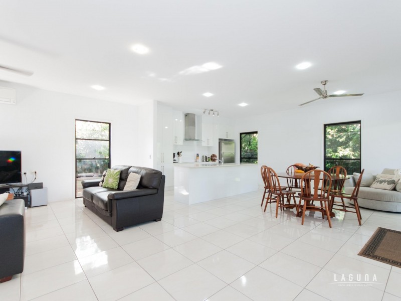 2/18 Nannygai Street, Noosaville QLD 4566