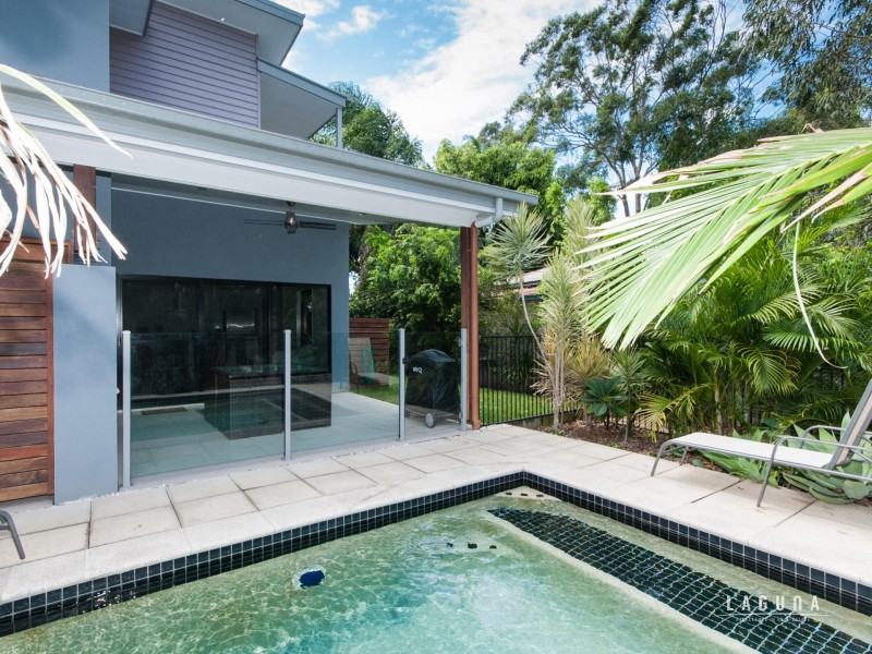2/18 Nannygai Street, Noosaville QLD 4566
