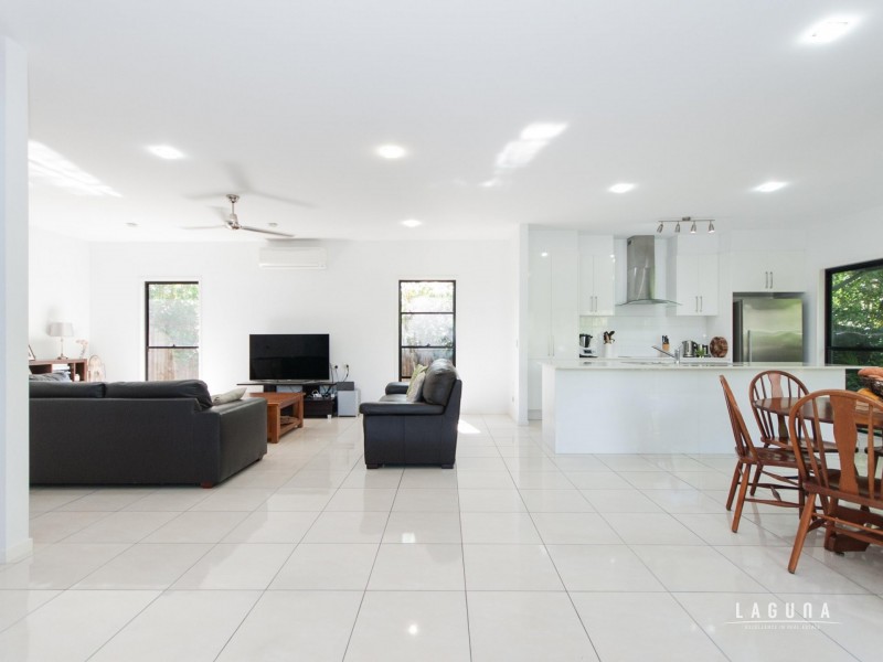 2/18 Nannygai Street, Noosaville QLD 4566