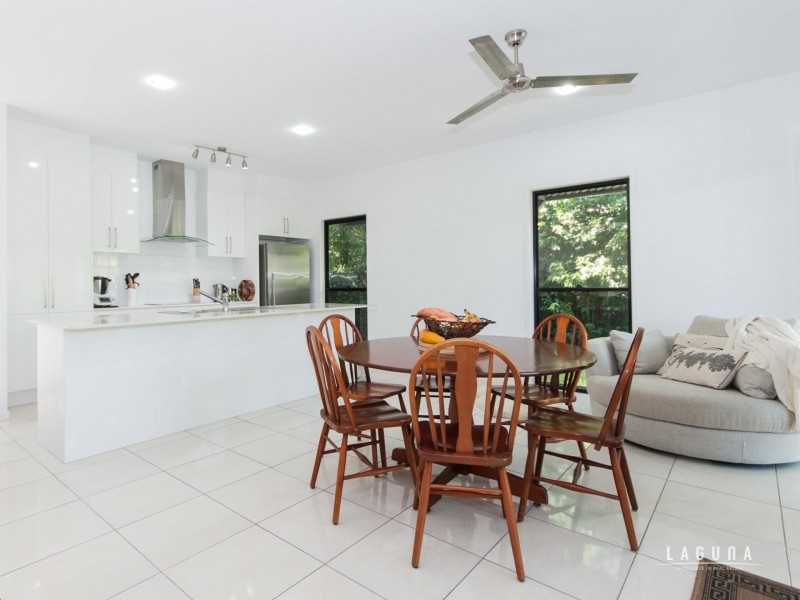 2/18 Nannygai Street, Noosaville QLD 4566