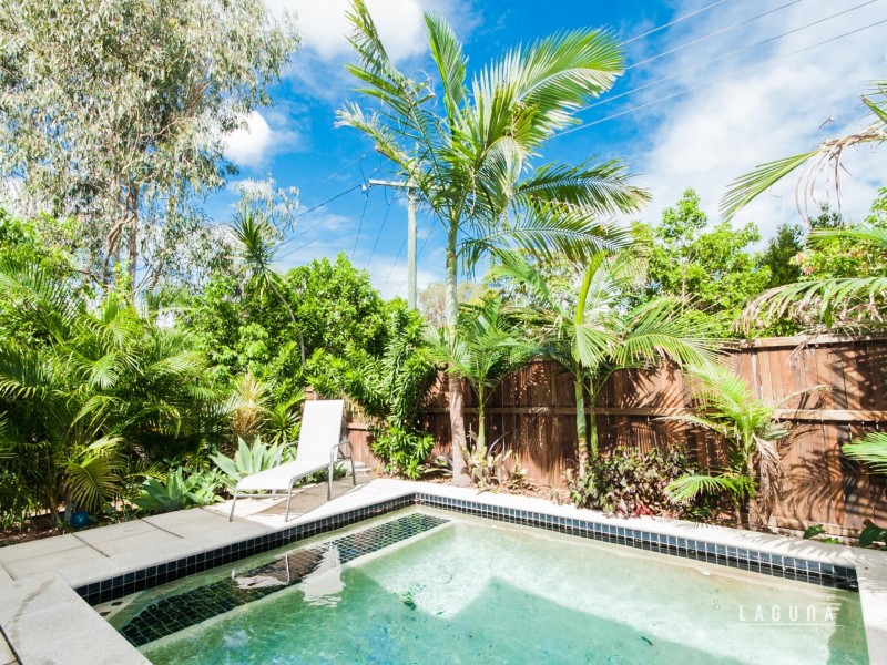 2/18 Nannygai Street, Noosaville QLD 4566