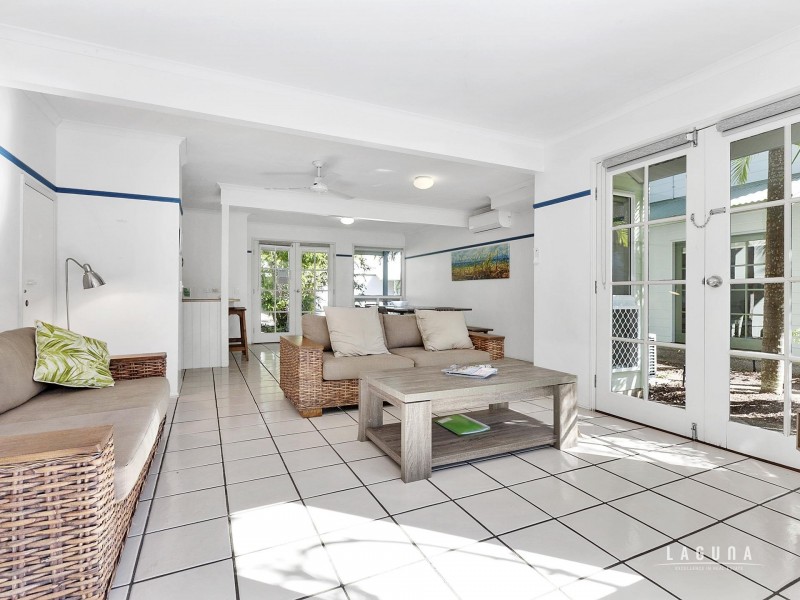 9/12 Robert Street, Noosaville QLD 4566