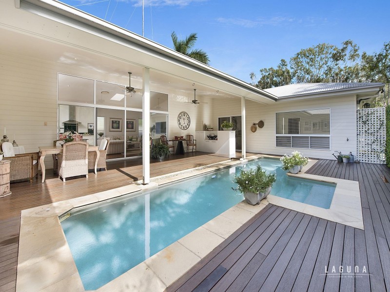 87 Lake Weyba Drive, Noosaville QLD 4566