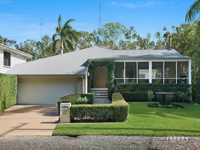 87 Lake Weyba Drive, Noosaville QLD 4566