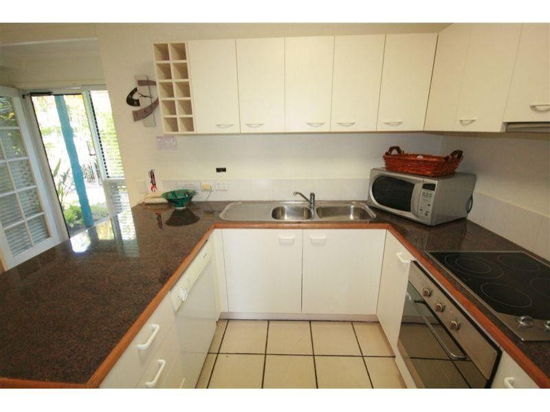 2/289 Weyba Road, Noosaville QLD 4566