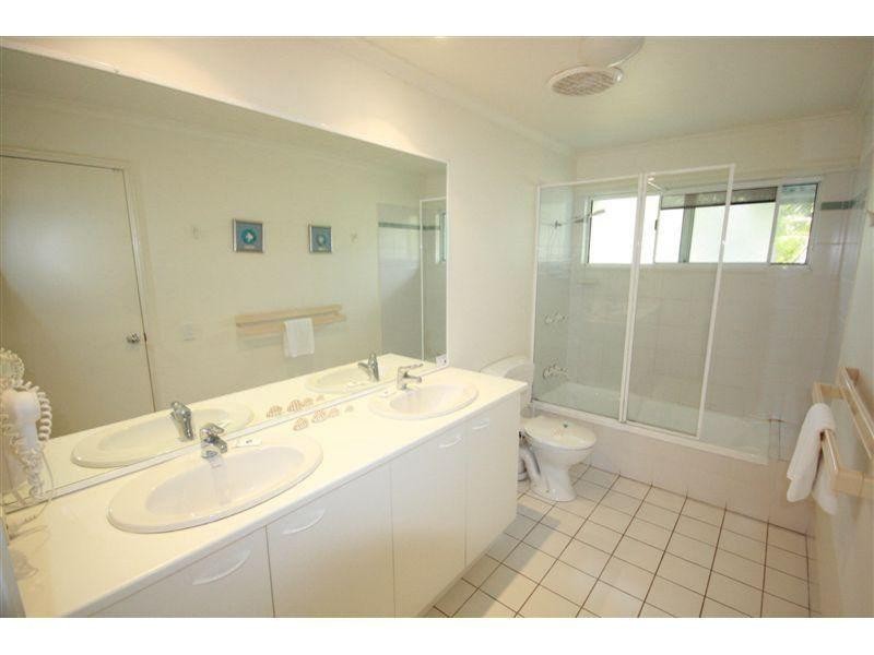 2/289 Weyba Road, Noosaville QLD 4566