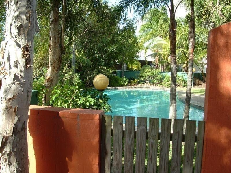 13/2 Dolphin Crescent, Noosaville QLD 4566