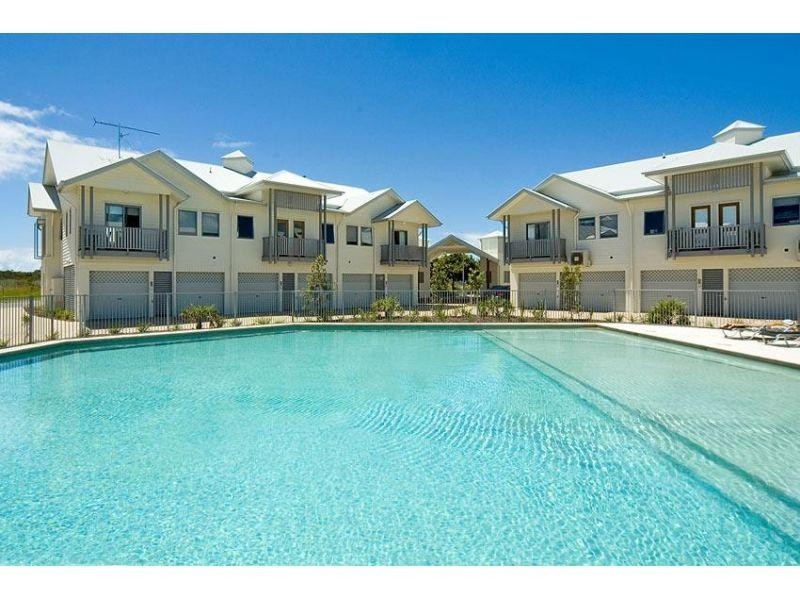 7/25 Seaside Blvd, Marcoola QLD 4564