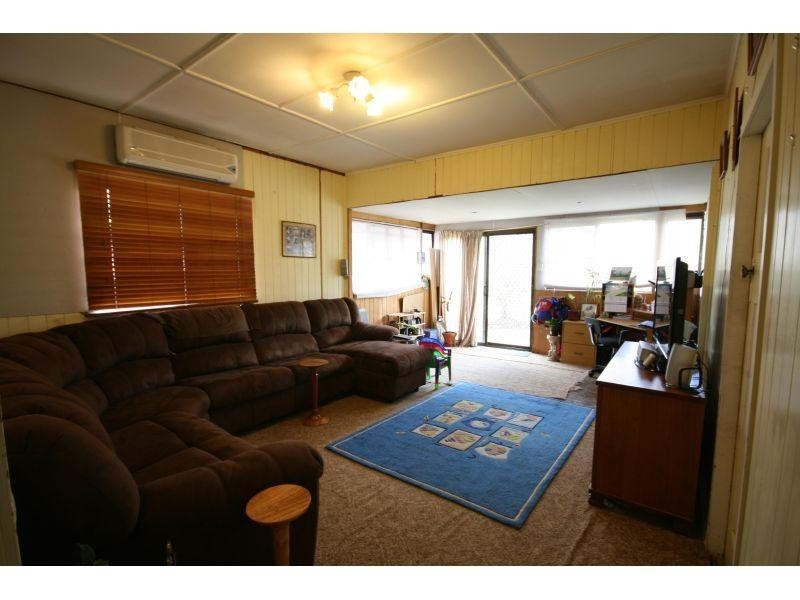 Victory Heights QLD 4570