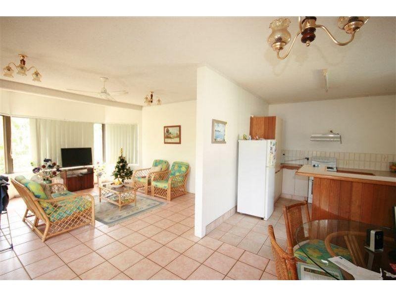 2/263 Gympie Terrace, Noosaville QLD 4566
