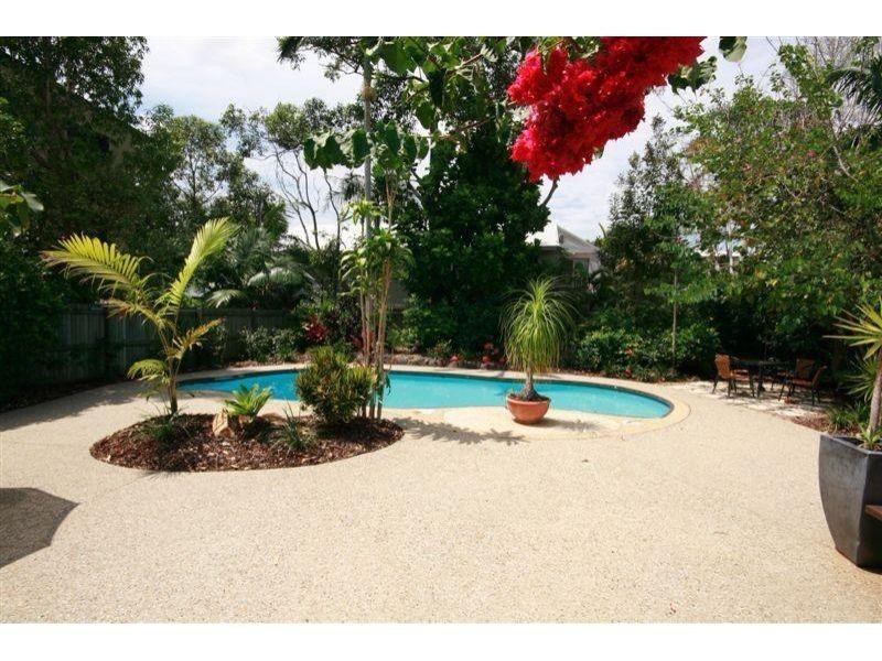 2/263 Gympie Terrace, Noosaville QLD 4566