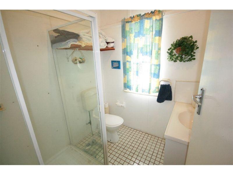 6 Cloudsley St, Noosaville QLD 4566