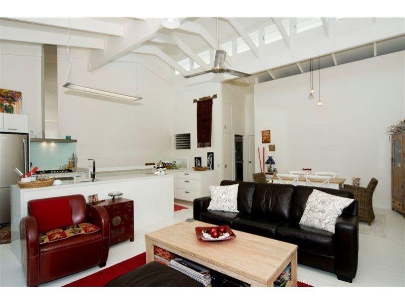 2/15 Howard St, Noosaville QLD 4566