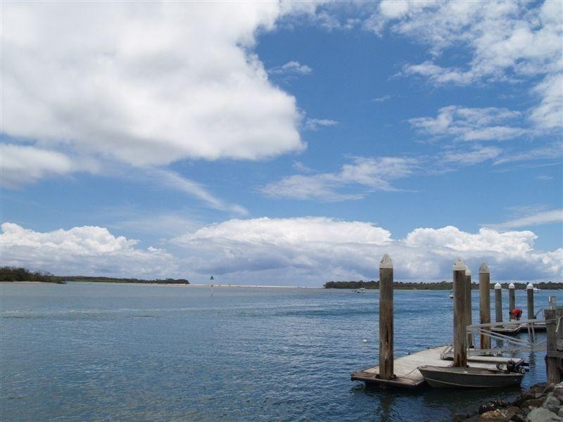 2/15 Howard St, Noosaville QLD 4566