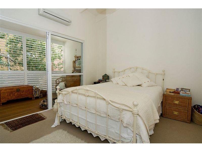 2/15 Howard St, Noosaville QLD 4566