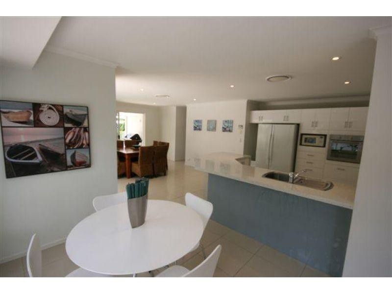 5 Skipper Place, Noosaville QLD 4566