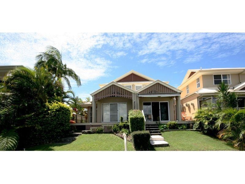 2/17 Sunseeker Close, Noosa Waters QLD 4566