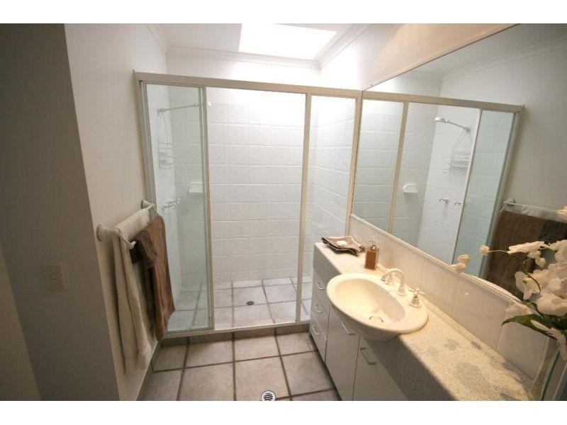 2/17 Sunseeker Close, Noosa Waters QLD 4566