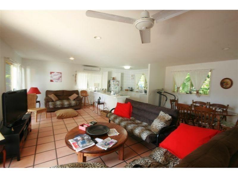4 Lewis Street, Tewantin QLD 4565