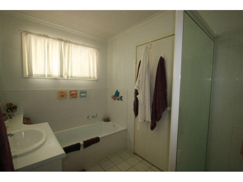 4 Lewis Street, Tewantin QLD 4565
