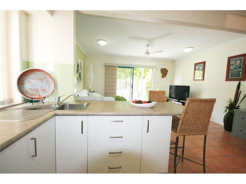 8/15 The Cockleshell, Noosaville QLD 4566