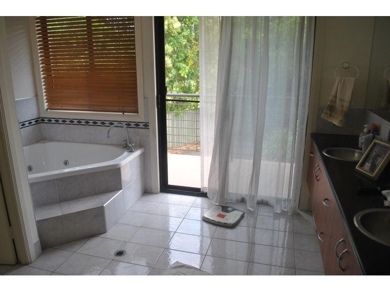 7 Noosa Banks Drive, Tewantin QLD 4565