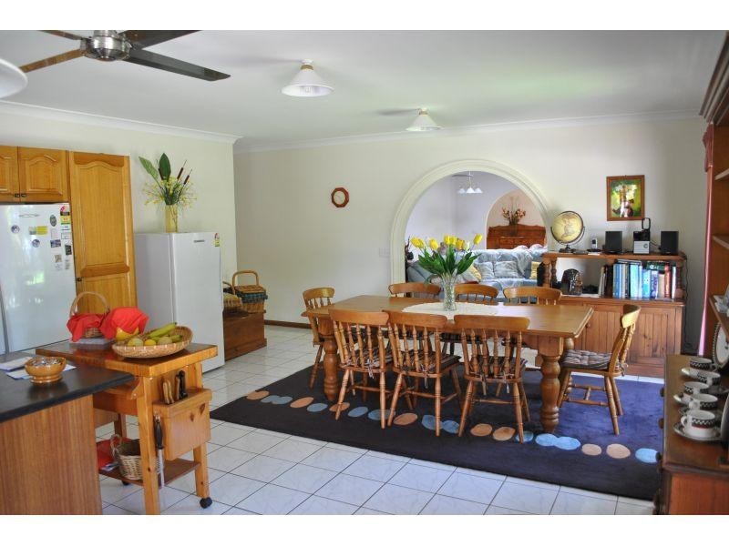 25 Robert Street, Noosaville QLD 4566