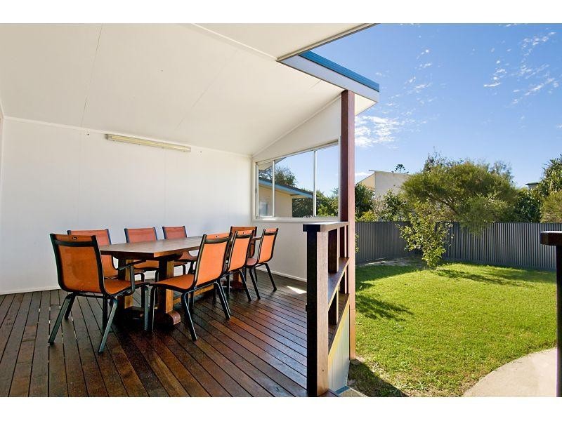5 Mackerel Street, Noosa North Shore QLD 4565