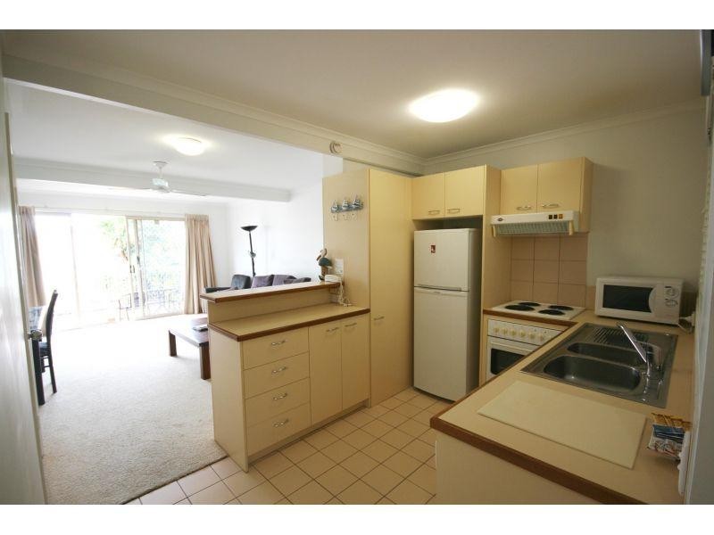 18/13 James Street, Noosaville QLD 4566