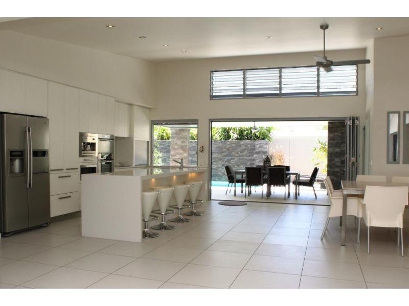 28 Creek Road, Noosaville QLD 4566