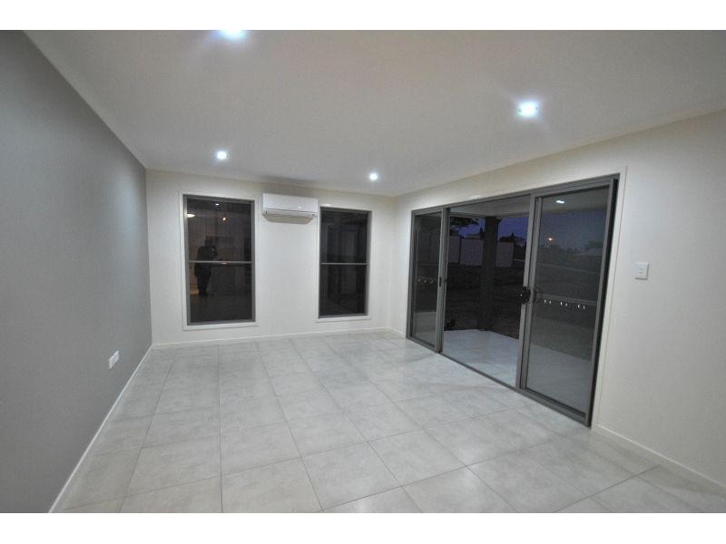 6 Eagle Hawk Drive, Southside QLD 4570