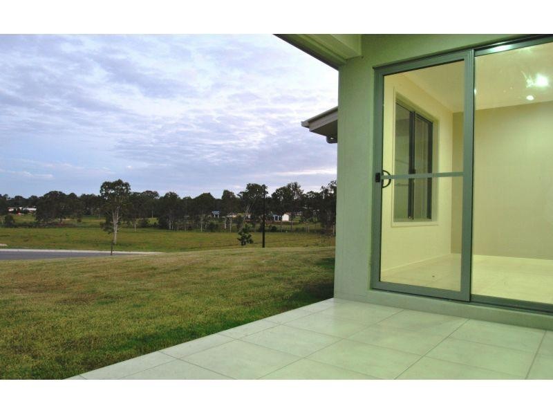 6 Eagle Hawk Drive, Southside QLD 4570
