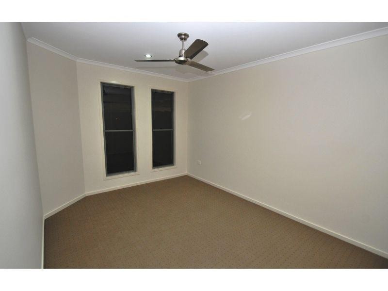 6 Eagle Hawk Drive, Southside QLD 4570