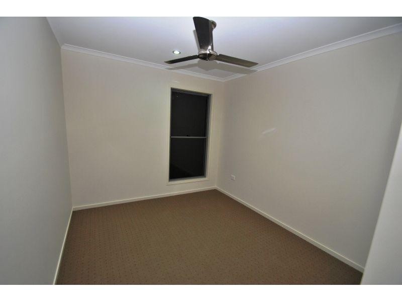 6 Eagle Hawk Drive, Southside QLD 4570