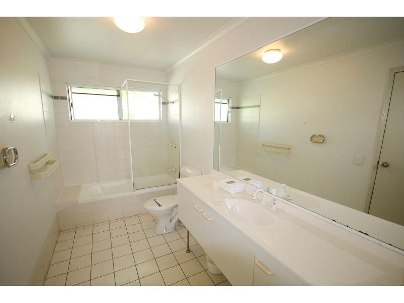 30/12 Robert Street, Noosaville QLD 4566