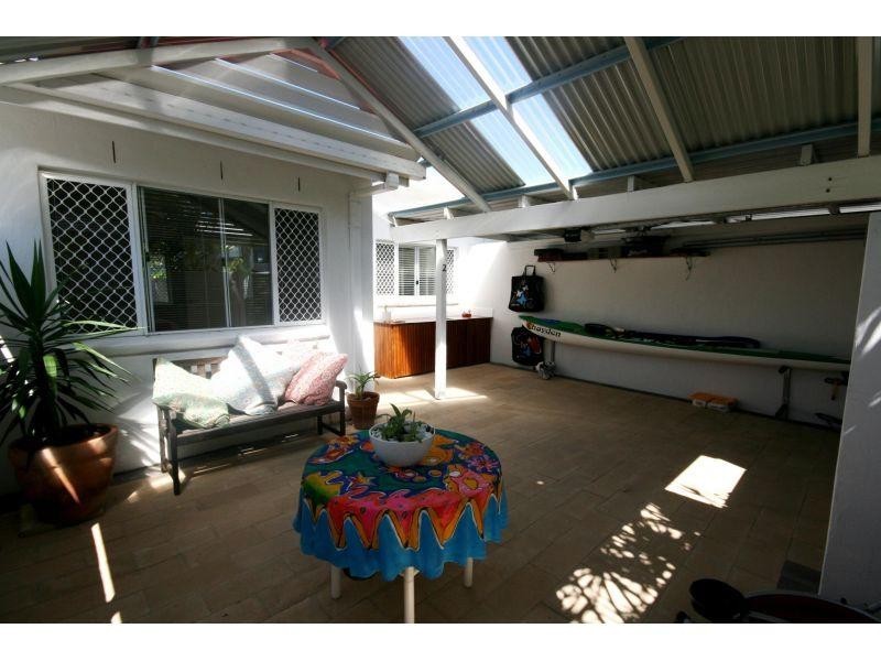 2/11 Woorookool Place, Noosaville QLD 4566