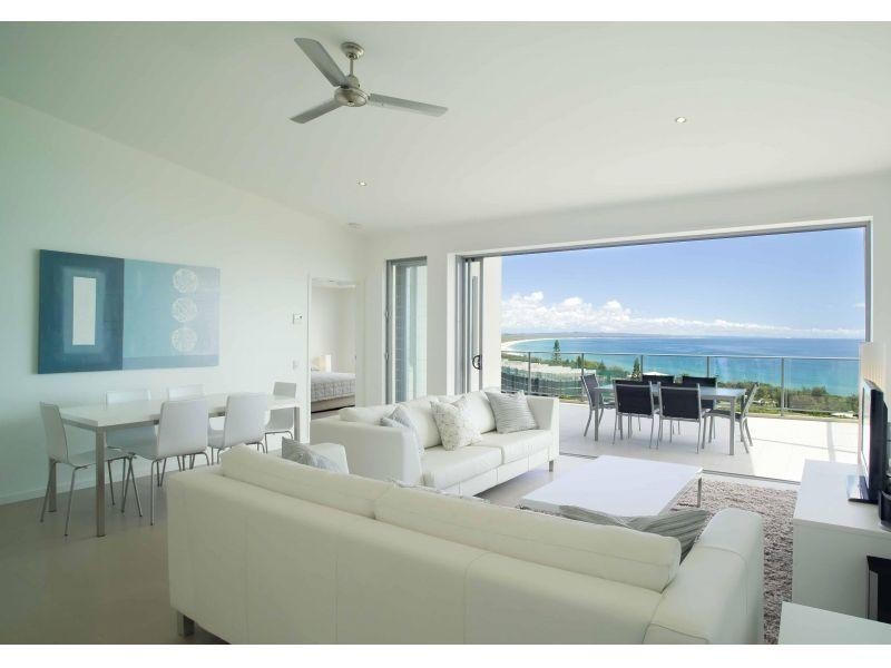 15/3-5 Ocean View Pde, Rainbow Beach QLD 4581