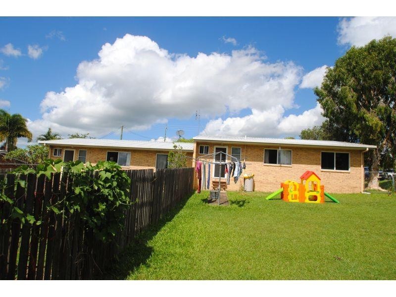 8 Furness Road, Southside QLD 4570