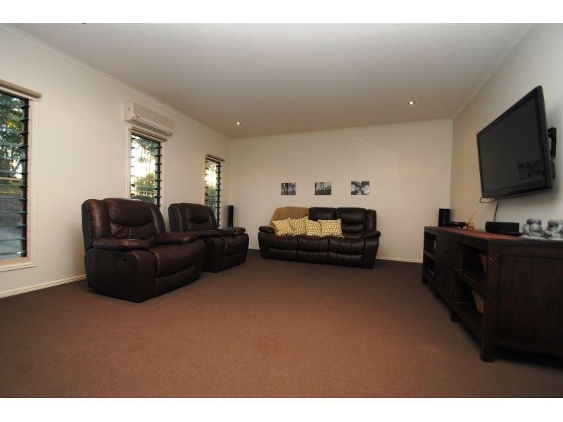 130 Thomas Road, Curra QLD 4570