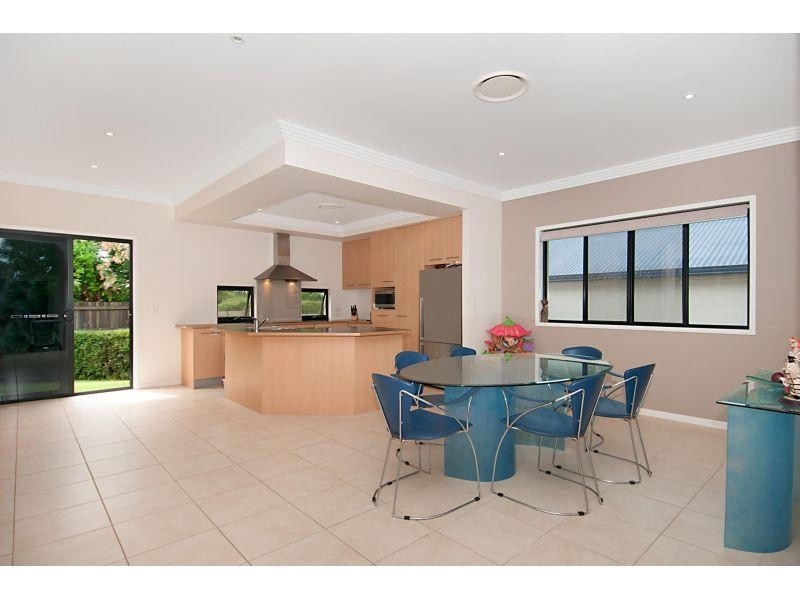 10 Fairway Parade, Peregian Springs QLD 4573