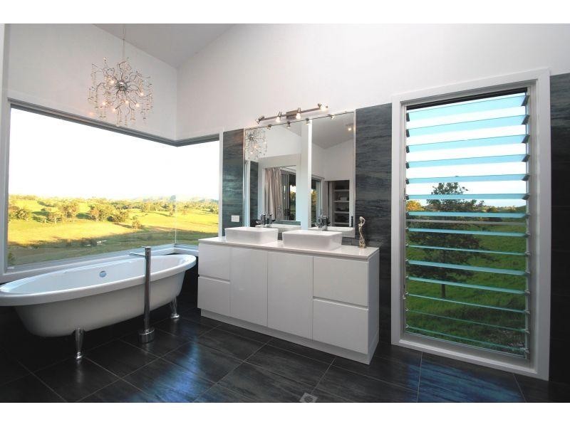 132 Wilton Road, Greens Creek QLD 4570