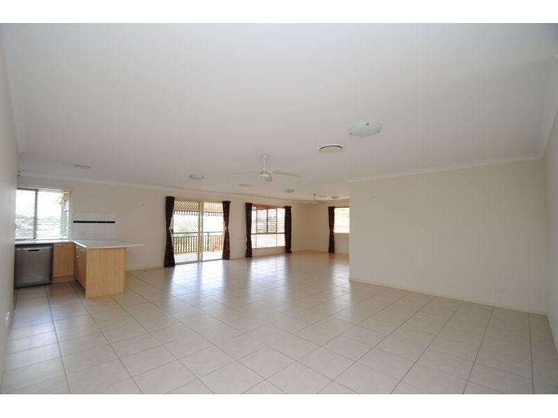 24 Federation Ct, Southside QLD 4570