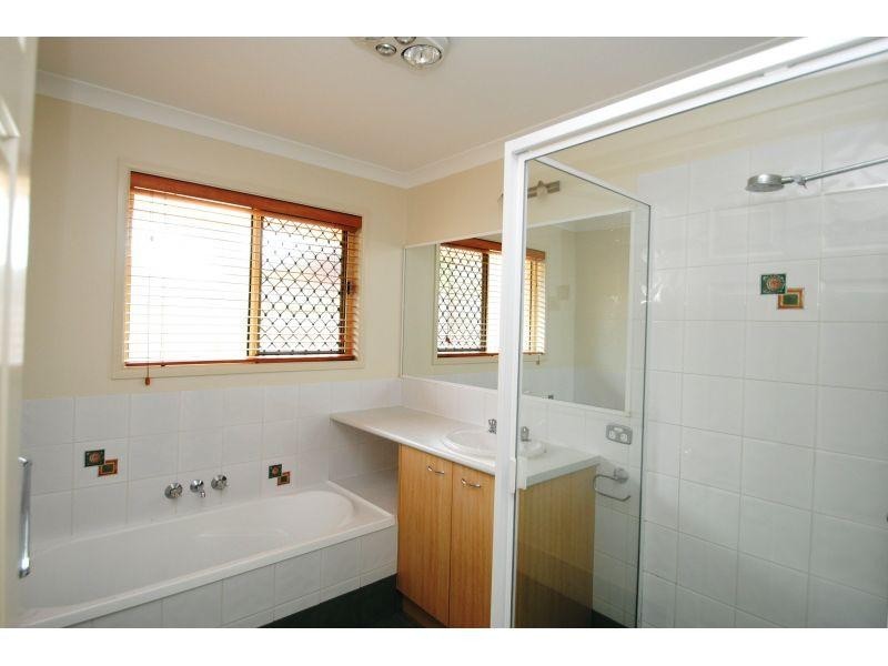 24 Federation Ct, Southside QLD 4570