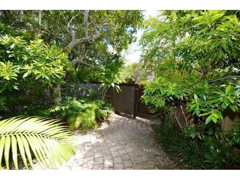 17/8 Munna Crescent, Noosaville QLD 4566