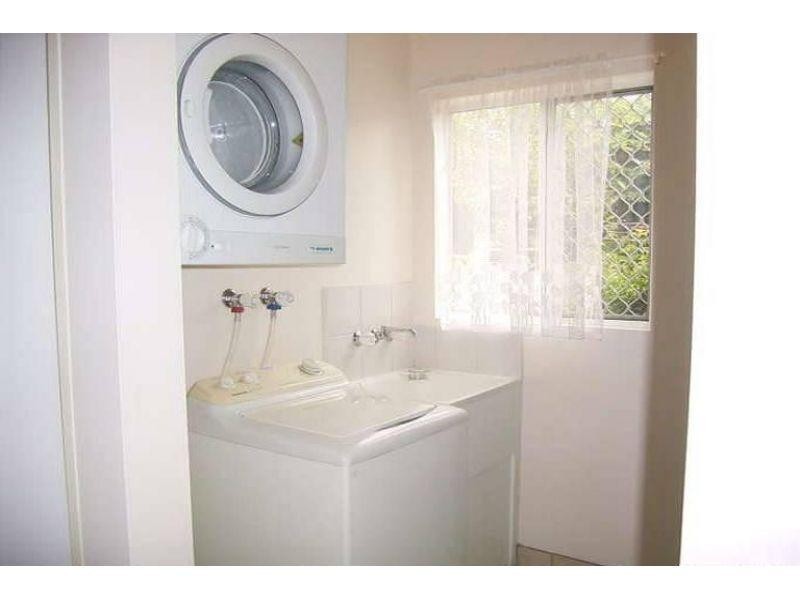 3/5 Ann, Noosaville QLD 4566