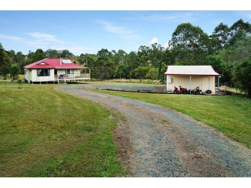 6 Tea Tree Court, The Palms QLD 4570