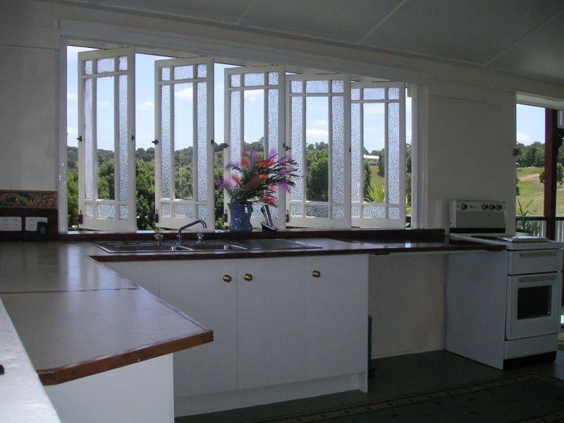 34 Sallwood Court, Pomona QLD 4568