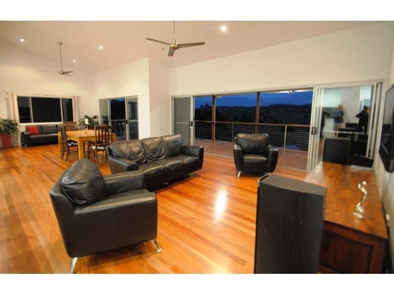 132 Wilton Road, Greens Creek QLD 4570