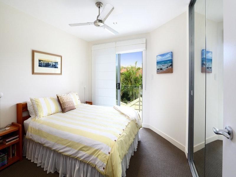 2/8 Leo Crs, Alexandra Headland QLD 4572